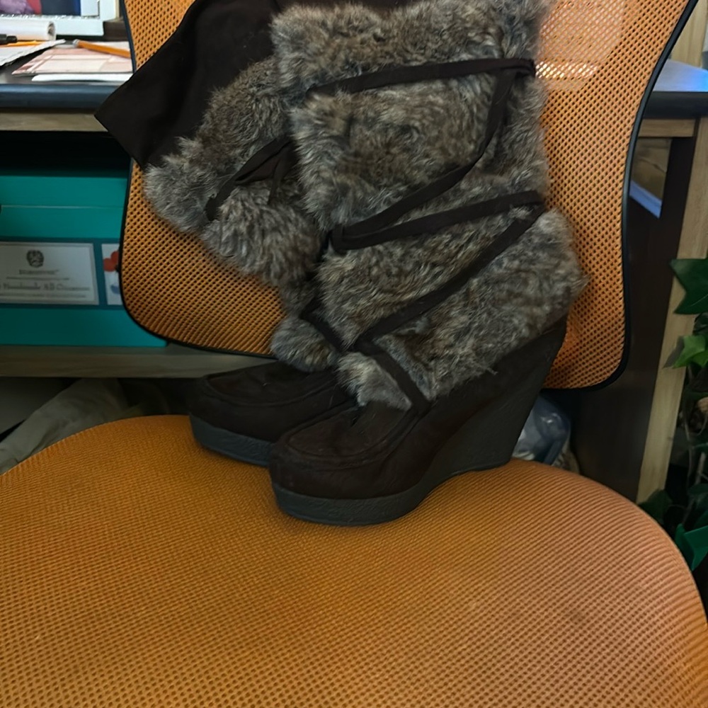 Furry Brown Wedge Boots